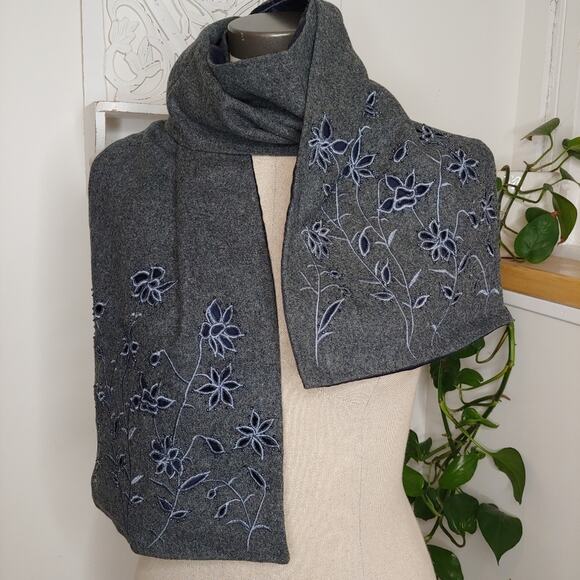 Embroidered Grey Cut-Out Floral Scarf - Picture 1 of 4